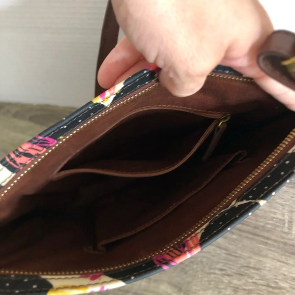 Vibrant Cactus Pattern Crossbody Bag - Picture 7 of 14